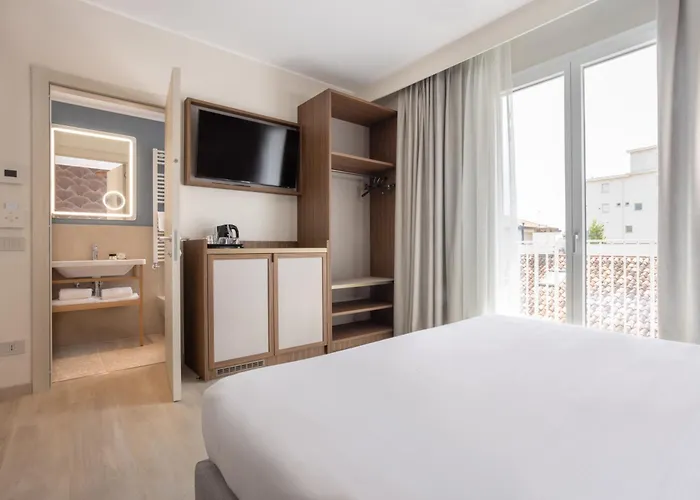 Hotel Diana 3*