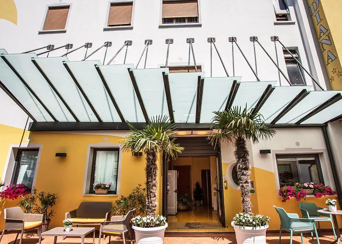 Hotel Diana 3*