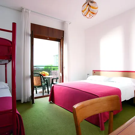 Diana فندق ليدو دي يسولو