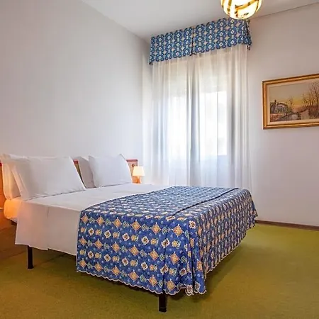 Diana Hotel